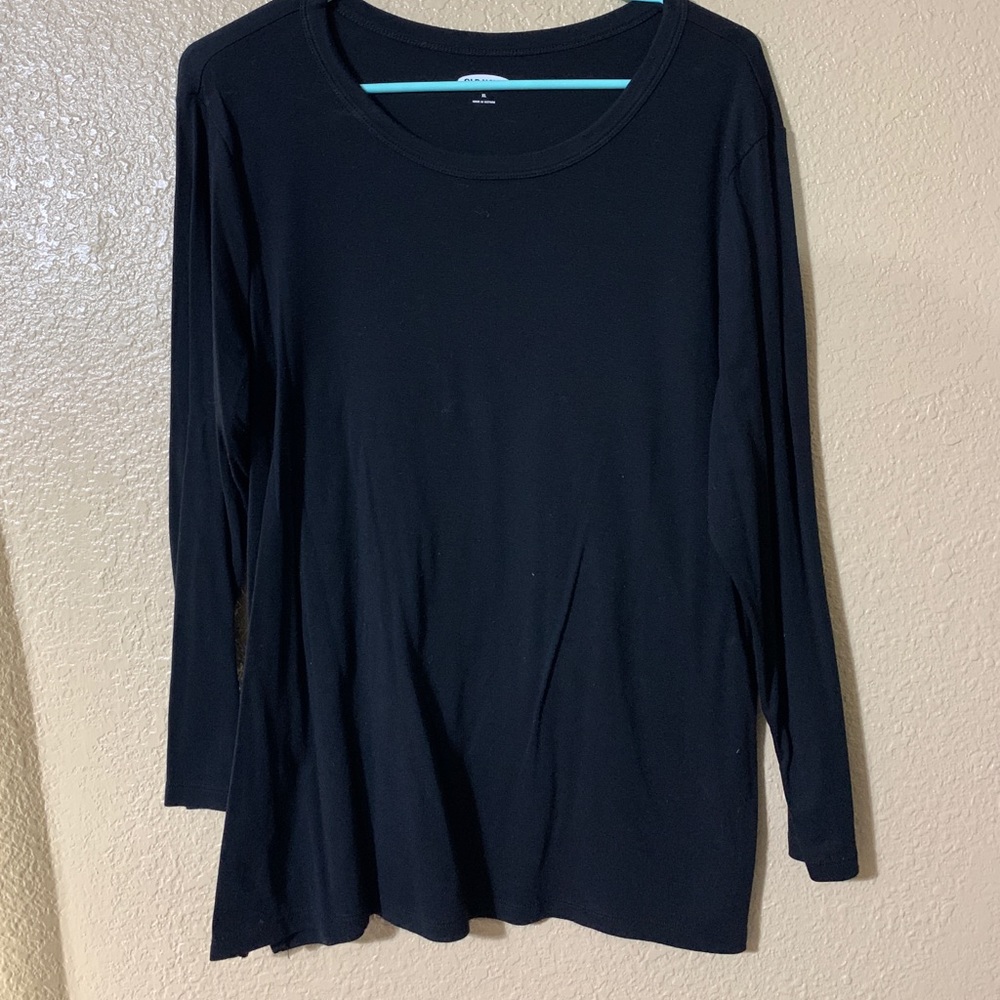 Black tshirt